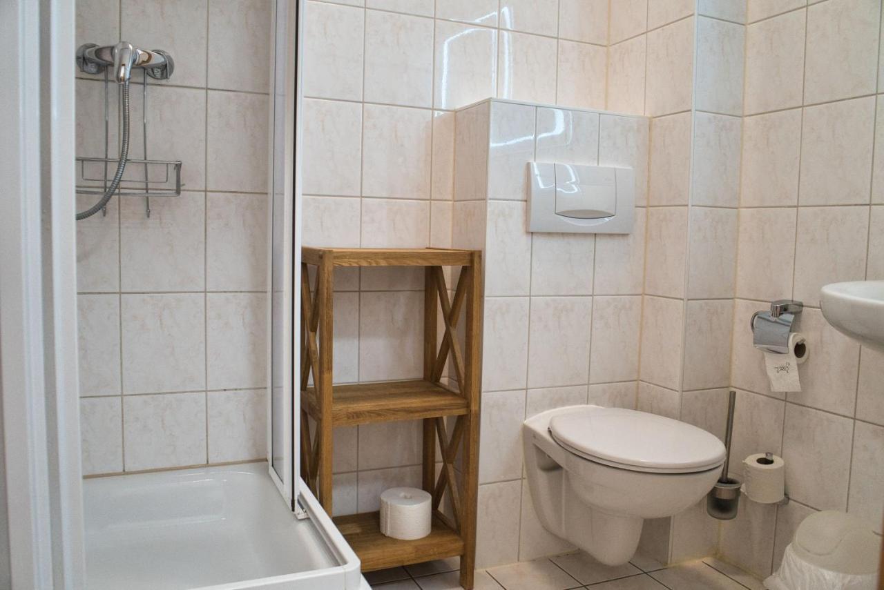Strandnah, Balkon, Ahoi Erlebnisbad Gratis In Sellin - Strandresidenz Brandenburg Fewo 36 Goehren  Buitenkant foto